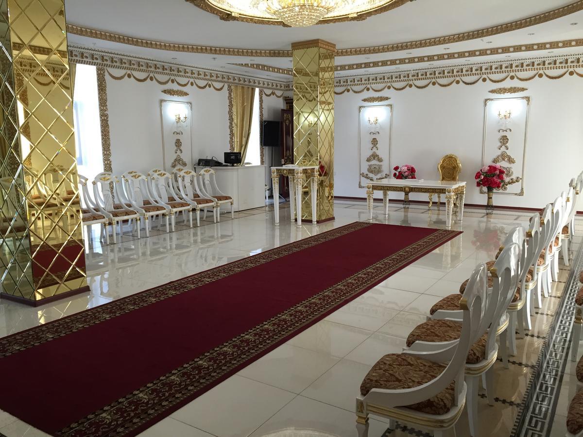 Hotel Ark Ms Taraz Eksteriør bilde
