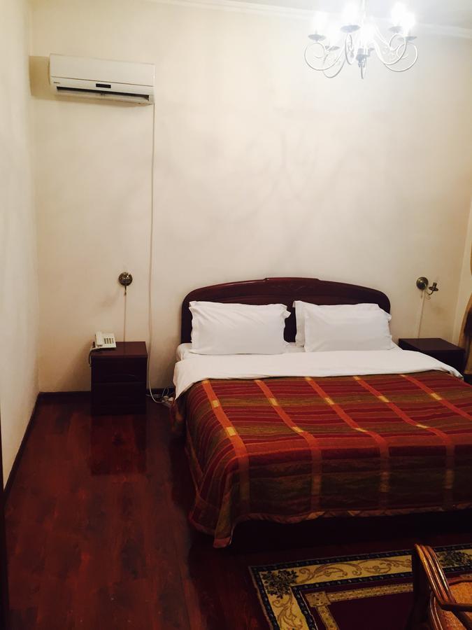 Hotel Ark Ms Taraz Eksteriør bilde