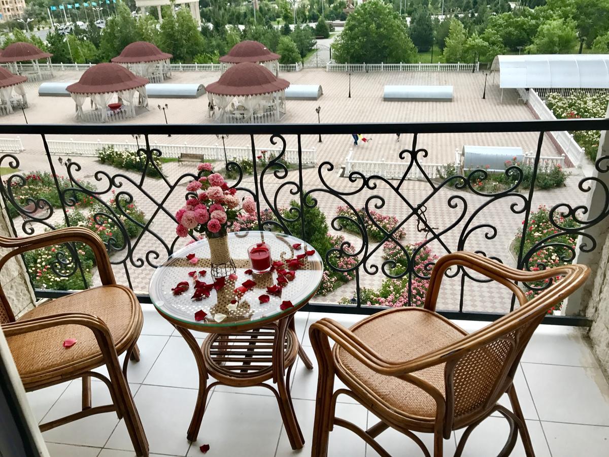 Hotel Ark Ms Taraz Eksteriør bilde